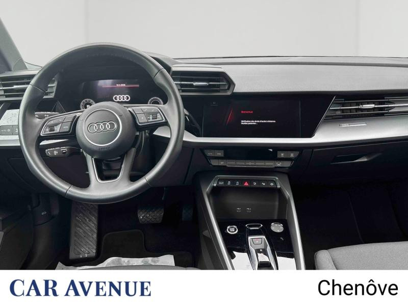 Used AUDI A3 Sportback 35 TFSI 150ch Mild Hybrid Design S tronic 7 2024 Gris Manhattan métallisé € 29990 in Dijon