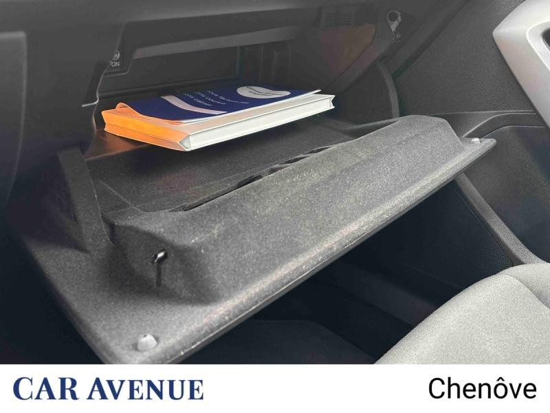 Used AUDI A3 Sportback 35 TFSI 150ch Mild Hybrid Design S tronic 7 2024 Gris Manhattan métallisé € 29990 in Dijon