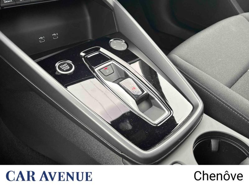 Used AUDI A3 Sportback 35 TFSI 150ch Mild Hybrid Design S tronic 7 2024 Gris Manhattan métallisé € 29990 in Dijon