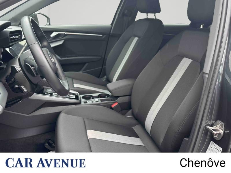 Used AUDI A3 Sportback 35 TFSI 150ch Mild Hybrid Design S tronic 7 2024 Gris Manhattan métallisé € 29990 in Dijon