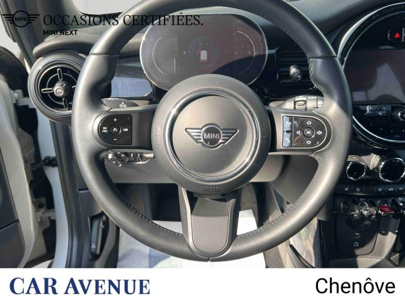 Occasion MINI Mini Cooper 136ch Edition Premium BVA7 2023 White Silver 25900 € à Dijon