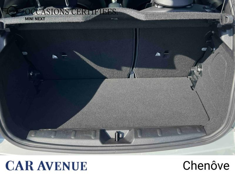Occasion MINI Mini Cooper 136ch Edition Premium BVA7 2023 White Silver 25900 € à Dijon