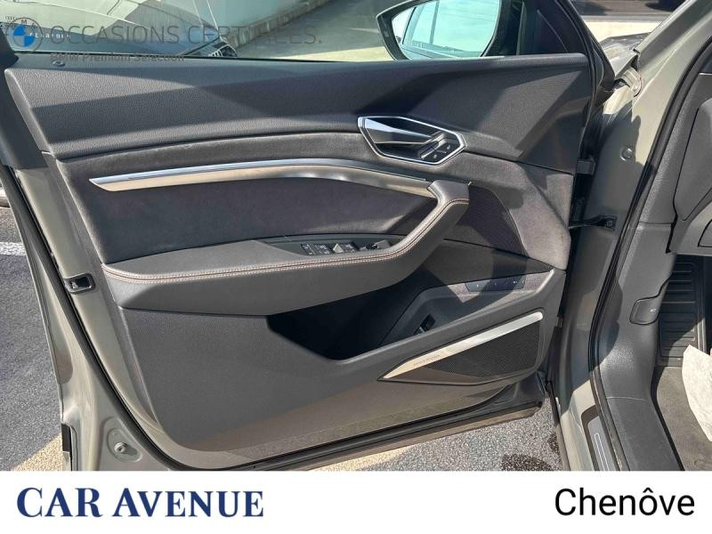 Occasion AUDI e-tron Sportback 55 408ch e-quattro 2022 Gris Manhattan 32900 € à Dijon