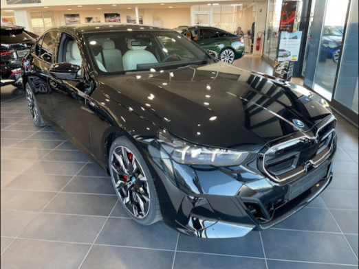 Occasion BMW Série 5 i5 M60 601ch xDrive 2024 Saphirschwarz métallisé 106 038 € à Troyes