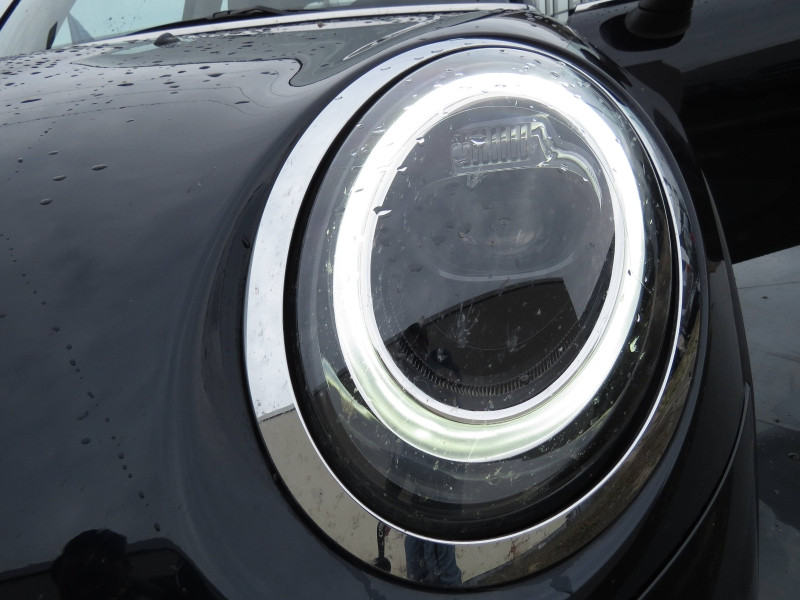 Used MINI Mini Cooper 136ch Edition Camden BVA7 2021 Enigmatic Black € 23800 in Troyes