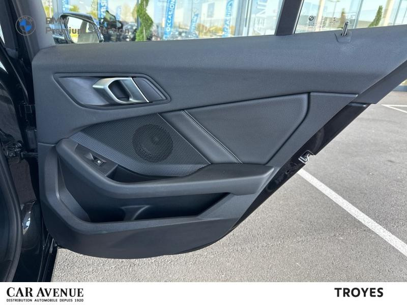 Occasion BMW Série 1 118iA 136ch Business Design DKG7 2022 Saphirschwarz métallisé 25999 € à Troyes