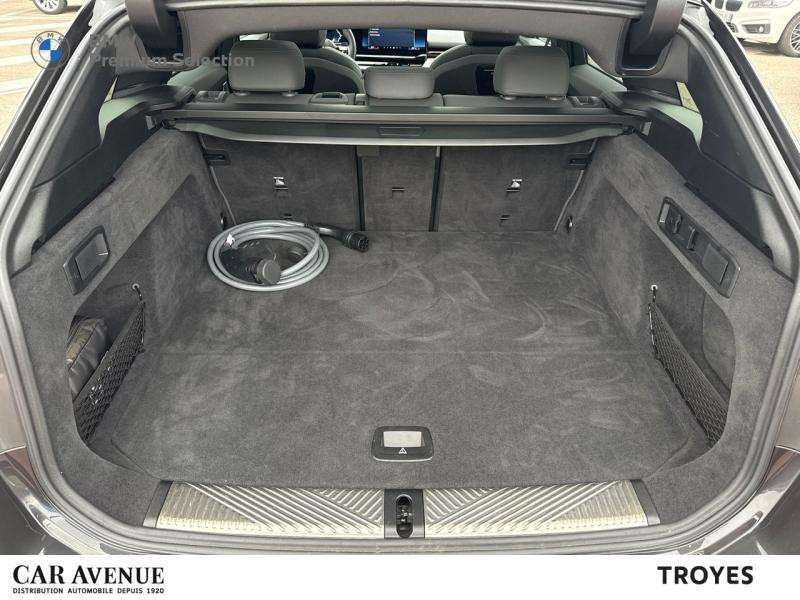 Occasion BMW Série 5 Touring 530e 299ch M Sport 2025 Sophistograu métallisé 67890 € à Troyes