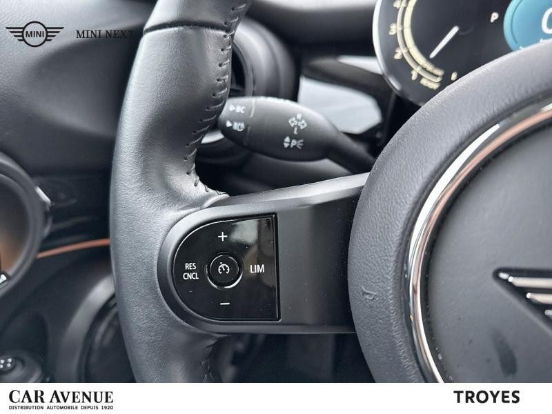 Occasion MINI Mini 5 Portes Cooper 136ch Edition Premium Plus BVA7 2022 Midnight Black II 27490 € à Troyes