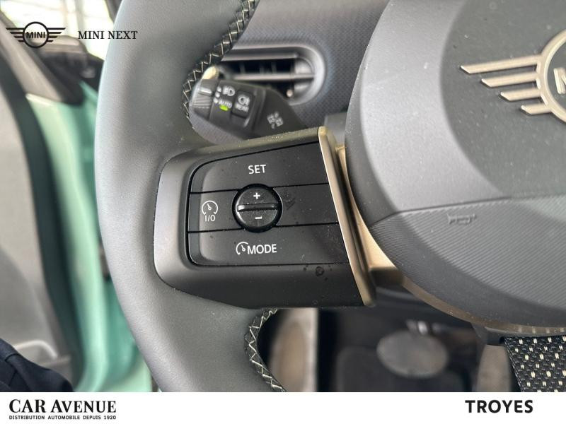 Used MINI Cooper 3 Portes C 156ch Classic DKG7 2024 Ocean Wave Green € 30360 in Troyes