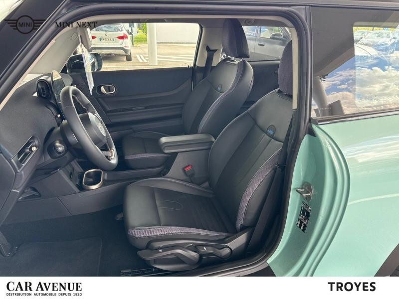 Used MINI Cooper 3 Portes C 156ch Classic DKG7 2024 Ocean Wave Green € 30360 in Troyes