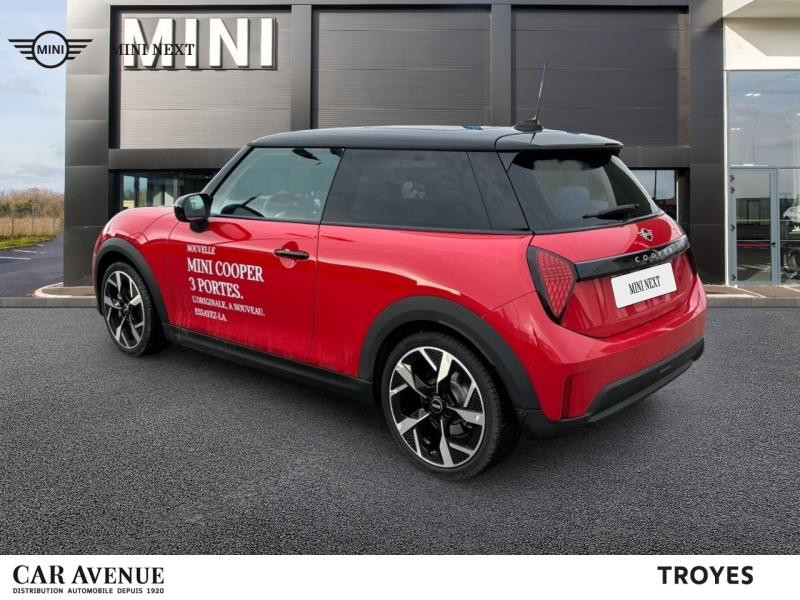Occasion MINI Cooper 3 Portes C 156ch Classic DKG7 2024 Chili Red II 31450 € à Troyes