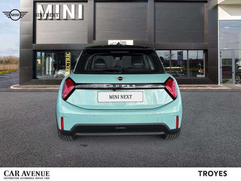 Used MINI Cooper 3 Portes C 156ch Classic DKG7 2024 Ocean Wave Green € 30360 in Troyes