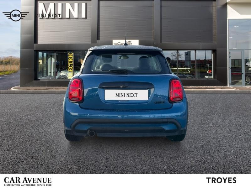 Used MINI Mini Cooper 136ch  Essential BVA7 2022 Island Blue € 25500 in Troyes