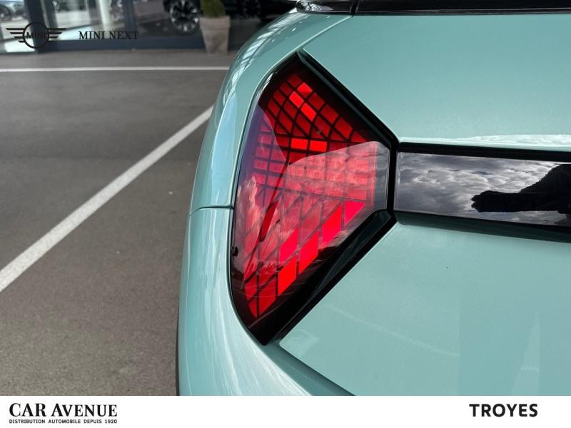 Used MINI Cooper 3 Portes C 156ch Classic DKG7 2024 Ocean Wave Green € 30360 in Troyes