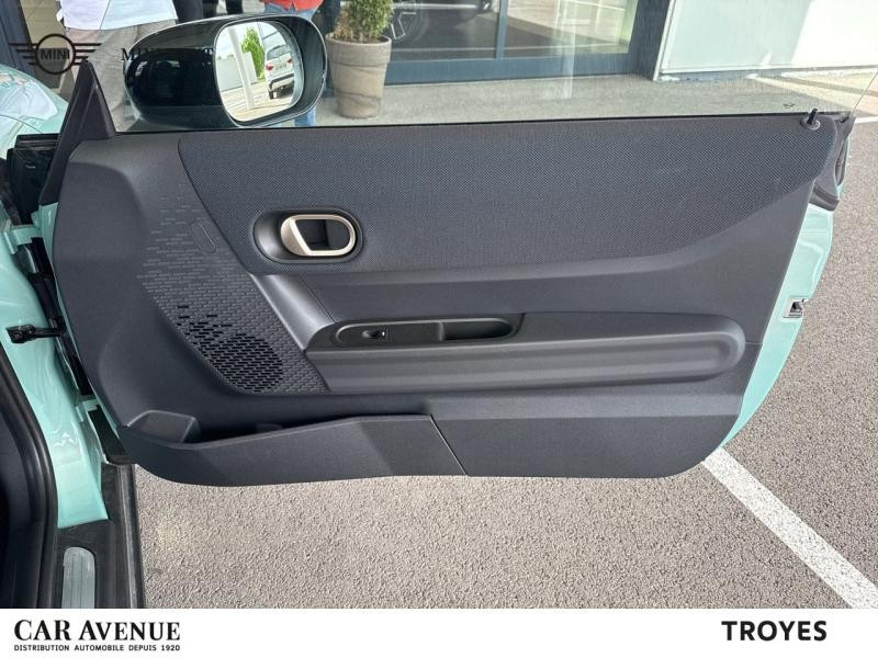 Used MINI Cooper 3 Portes C 156ch Classic DKG7 2024 Ocean Wave Green € 30360 in Troyes