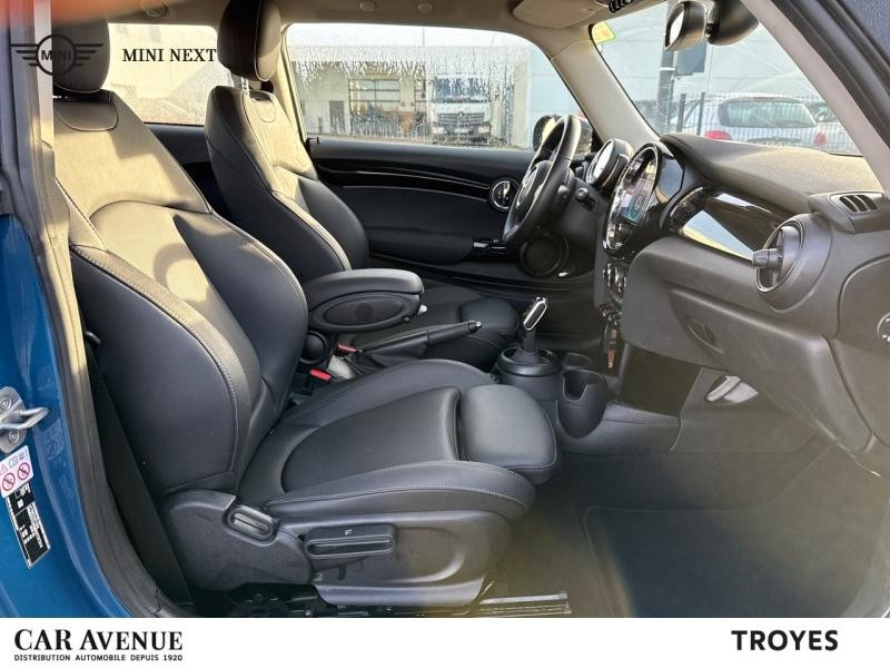 Used MINI Mini Cooper 136ch  Essential BVA7 2022 Island Blue € 25500 in Troyes