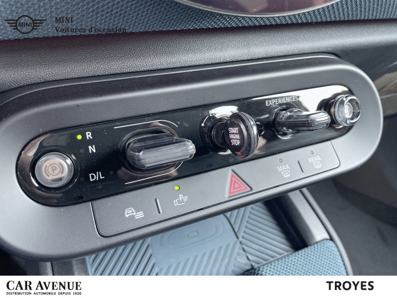 Used MINI Countryman C 170ch Favoured DKG7 2024 Nanuq White € 42000 in Troyes