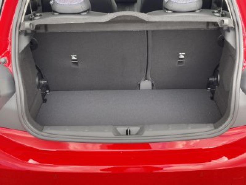 Occasion MINI Cooper 3 Portes C 156ch Classic DKG7 2024 Chili Red II 31450 € à Troyes