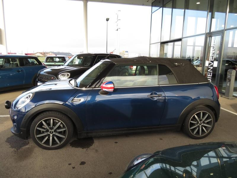 Used MINI Cabrio Cooper 136ch Red Hot Chili 2017 Deep Blue € 20190 in Troyes