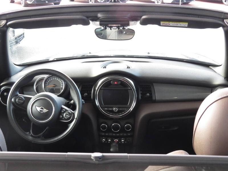 Used MINI Cabrio Cooper 136ch Red Hot Chili 2017 Deep Blue € 20190 in Troyes