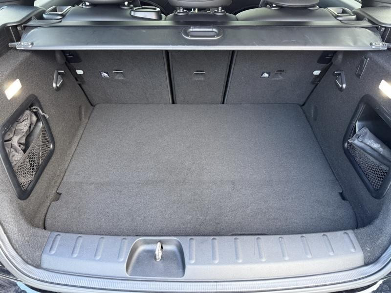 Used MINI Clubman Cooper 136ch Edition Premium Plus BVA7 2022 Midnight Black II € 30990 in Troyes