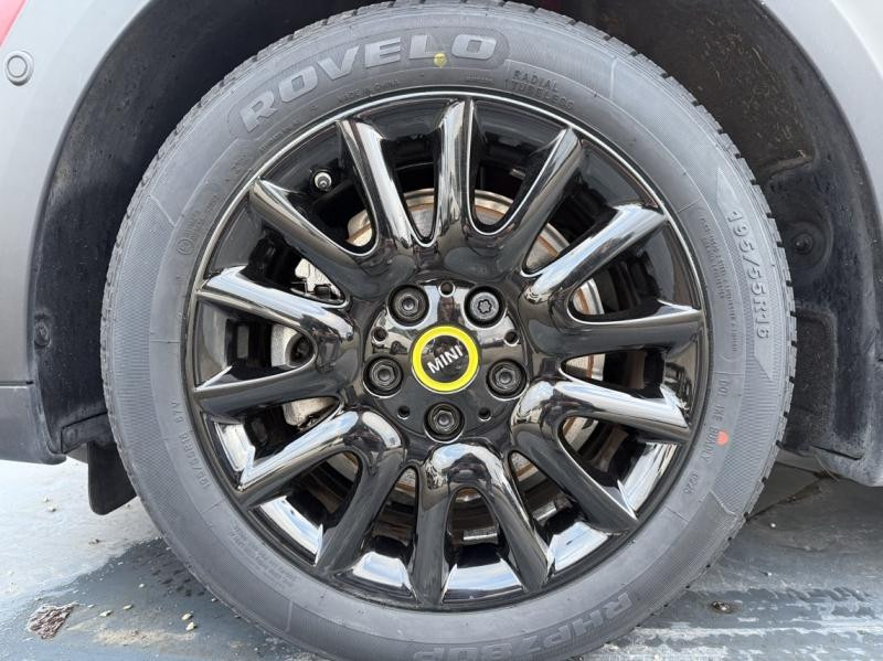 Used MINI Mini Cooper SE 184ch Edition Premium Plus BVA 5CV 2022 Chili Red € 21900 in Troyes