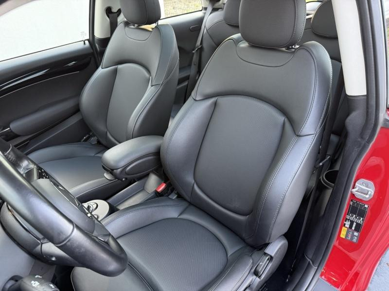 Used MINI Mini Cooper SE 184ch Edition Premium Plus BVA 5CV 2022 Chili Red € 21900 in Troyes