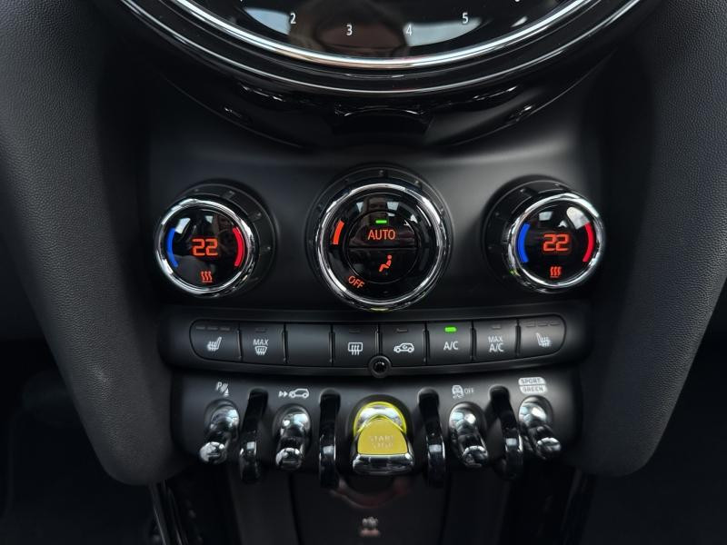 Used MINI Mini Cooper SE 184ch Edition Premium Plus BVA 5CV 2022 Chili Red € 21900 in Troyes