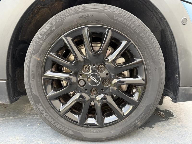 Used MINI Mini Cooper 136ch Edition Premium Plus BVA7 2022 Island Blue € 26900 in Troyes