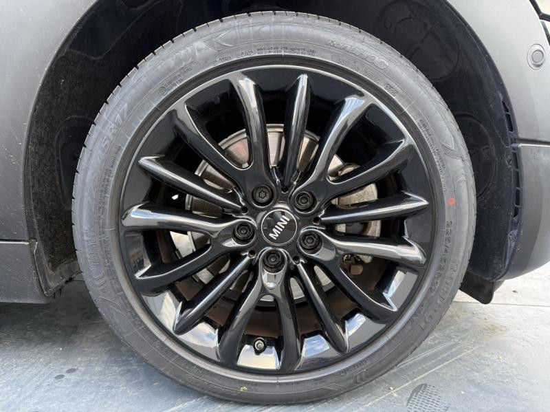 Used MINI Clubman Cooper 136ch Edition Premium Plus BVA7 2022 Midnight Black II € 30990 in Troyes