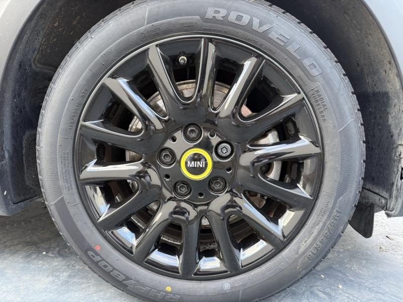 Used MINI Mini Cooper SE 184ch Edition Premium Plus BVA 5CV 2022 Chili Red € 21900 in Troyes