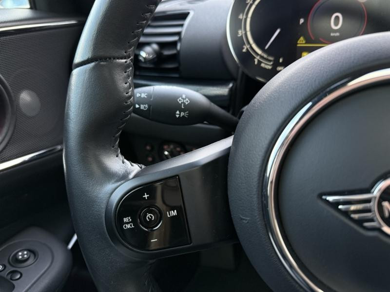 Used MINI Clubman Cooper 136ch Edition Premium Plus BVA7 2022 Midnight Black II € 30990 in Troyes