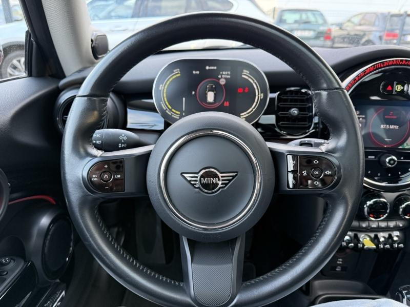 Used MINI Mini Cooper SE 184ch Edition Premium Plus BVA 5CV 2022 Chili Red € 21900 in Troyes