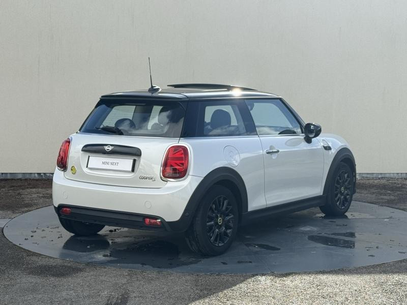 Used MINI Mini Cooper SE 184ch Edition Premium Plus BVA 5CV 2023 Nanuq White € 19900 in Troyes