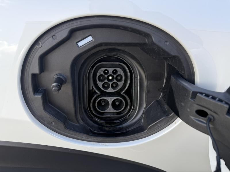 Used MINI Mini Cooper SE 184ch Edition Premium Plus BVA 5CV 2023 Nanuq White € 19900 in Troyes