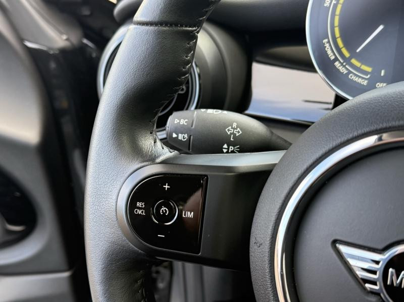 Used MINI Mini Cooper SE 184ch Edition Premium Plus BVA 5CV 2023 Midnight Black II € 21400 in Troyes