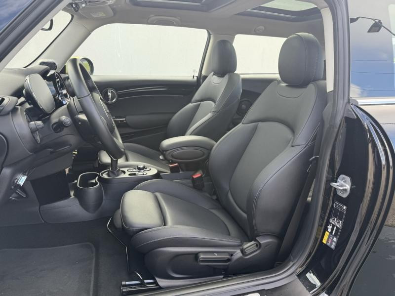 Used MINI Mini Cooper SE 184ch Edition Premium Plus BVA 5CV 2023 Midnight Black II € 21400 in Troyes