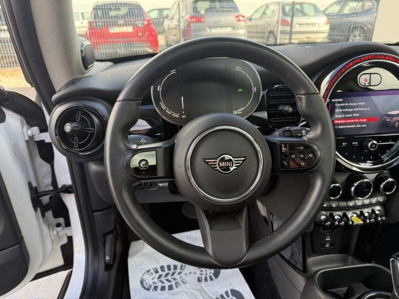 Used MINI Mini Cooper SE 184ch Edition Premium Plus BVA 5CV 2023 Nanuq White € 19900 in Troyes