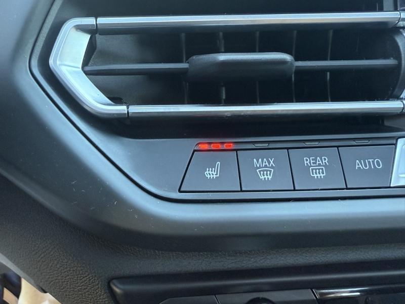 Used BMW Série 1 120iA 178ch M Sport DKG7 9cv 2022 Blanc € 28500 in Troyes