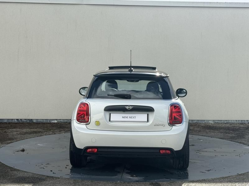 Used MINI Mini Cooper SE 184ch Edition Premium Plus BVA 5CV 2023 Nanuq White € 19900 in Troyes