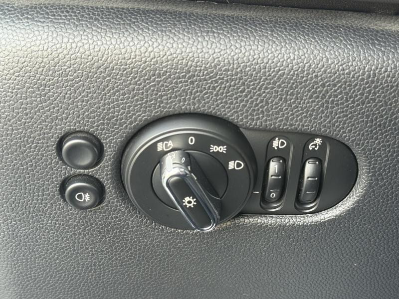 Used MINI Mini Cooper SE 184ch Edition Premium Plus BVA 5CV 2023 Nanuq White € 19900 in Troyes