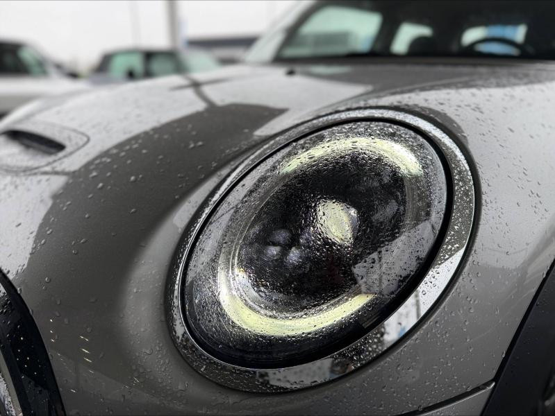 Occasion MINI Mini Cooper SE 184ch Edition Premium BVA 5CV 2024 Argenté 21700 € à Troyes
