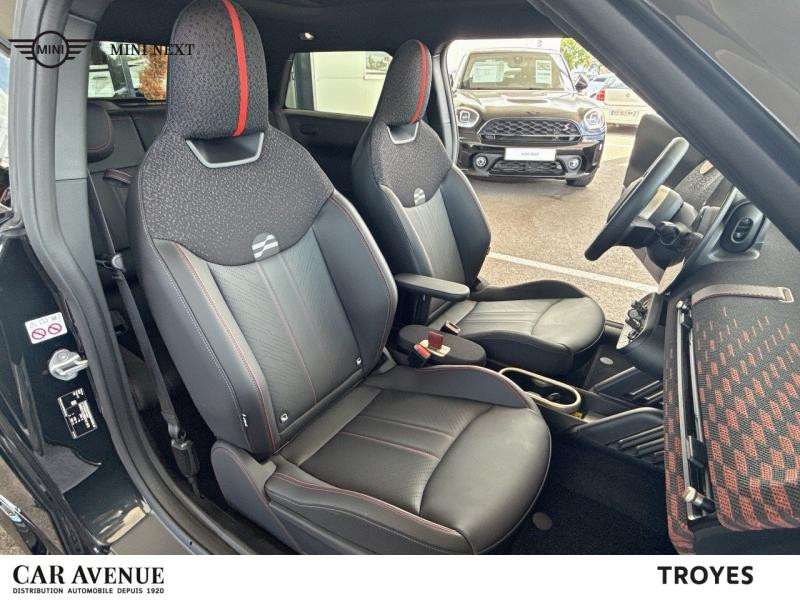 Used MINI Cooper 3 Portes SE 218ch JCW 2024 Legend Grey € 36400 in Troyes