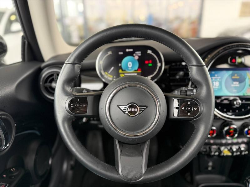 Occasion MINI Mini Cooper SE 184ch Edition Premium BVA 5CV 2024 Argenté 21700 € à Troyes