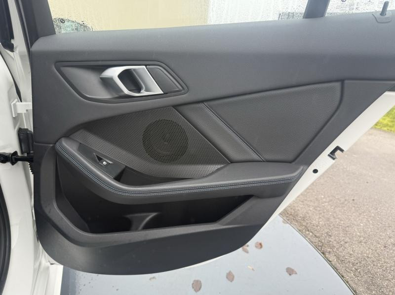 Used BMW Série 1 118iA 136ch M Sport DKG7 2023 Blanc € 29490 in Troyes