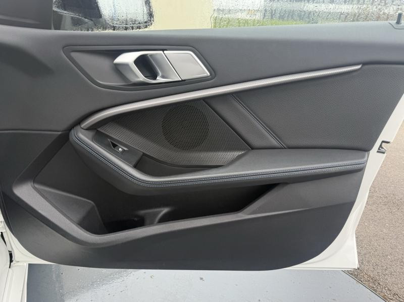 Used BMW Série 1 118iA 136ch M Sport DKG7 2023 Blanc € 29490 in Troyes