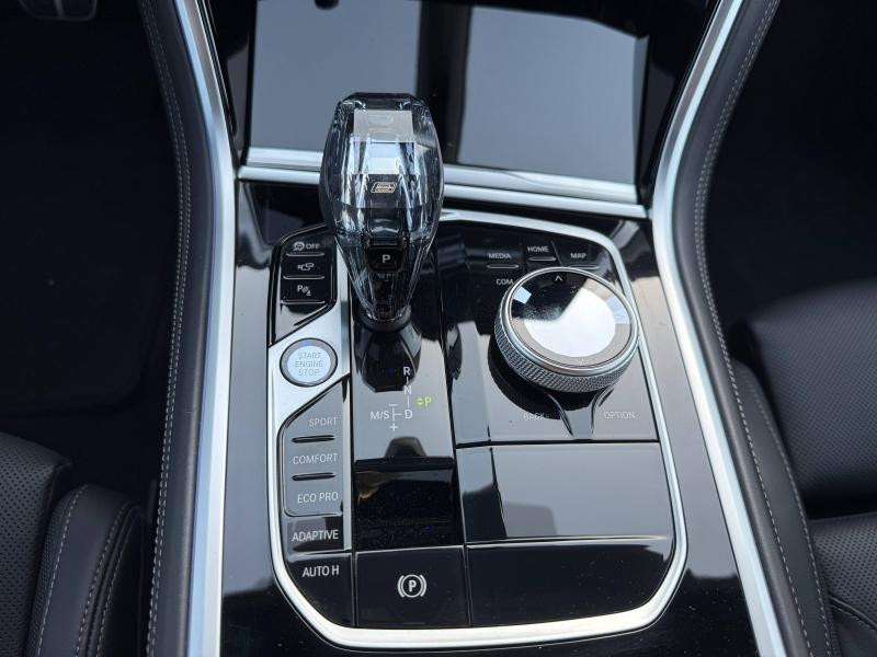 Used BMW Série 8 840dA 340ch xDrive M Sport 2022 Saphirschwarz € 72900 in Troyes