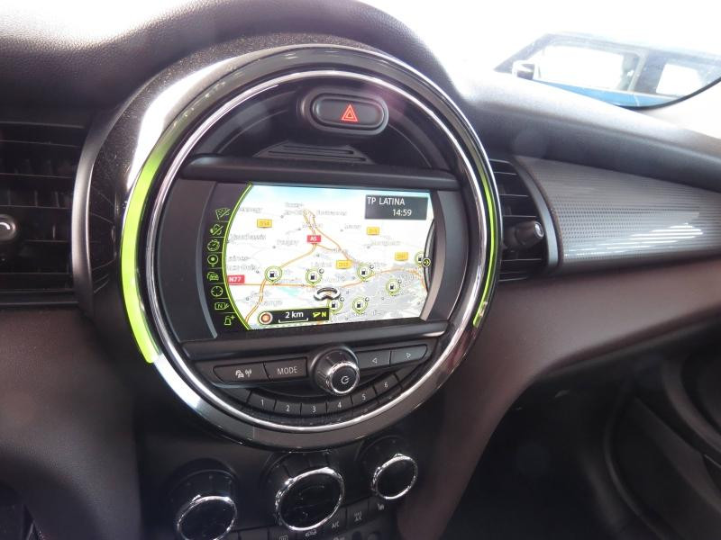 Used MINI Cabrio Cooper 136ch Red Hot Chili 2017 Deep Blue € 20170 in Troyes