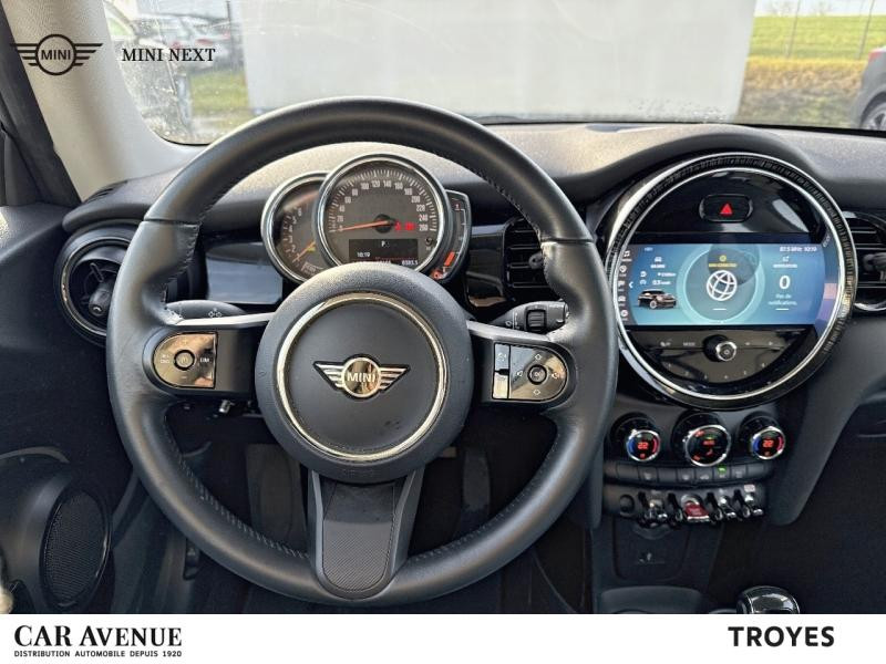 Occasion MINI Mini Cooper 136ch  Essential BVA7 2022 Island Blue 25390 € à Troyes