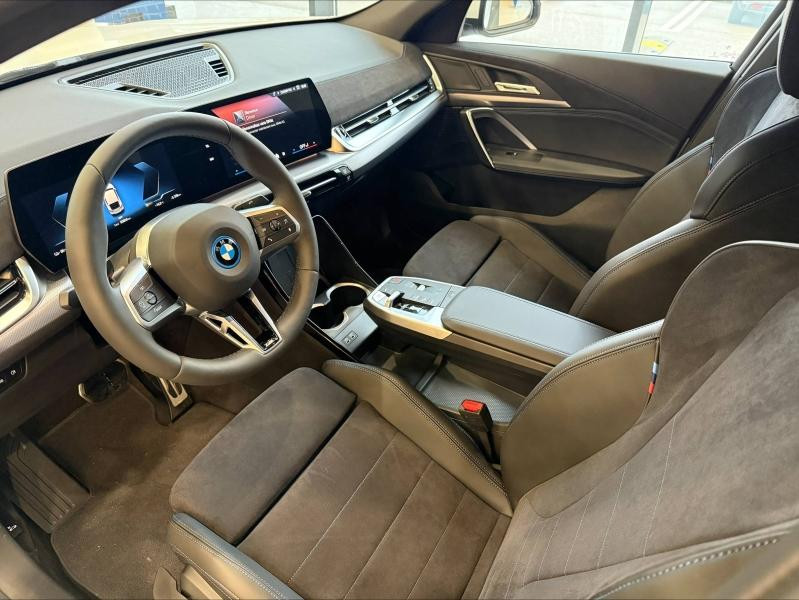 Used BMW X2 iX2 eDrive20 204ch 2025 Alpinweiss € 46980 in Troyes